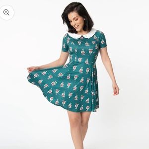 New Unique Vintage X Peanuts Christmas Dress
